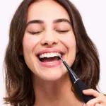 Portable Ultrasonic Tooth Cleaner - Image 2